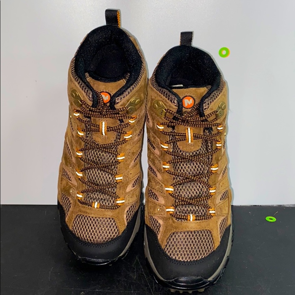 8.5 W MERRELL MOAB 2 WATERPROOF HIKING BOOT EARTH